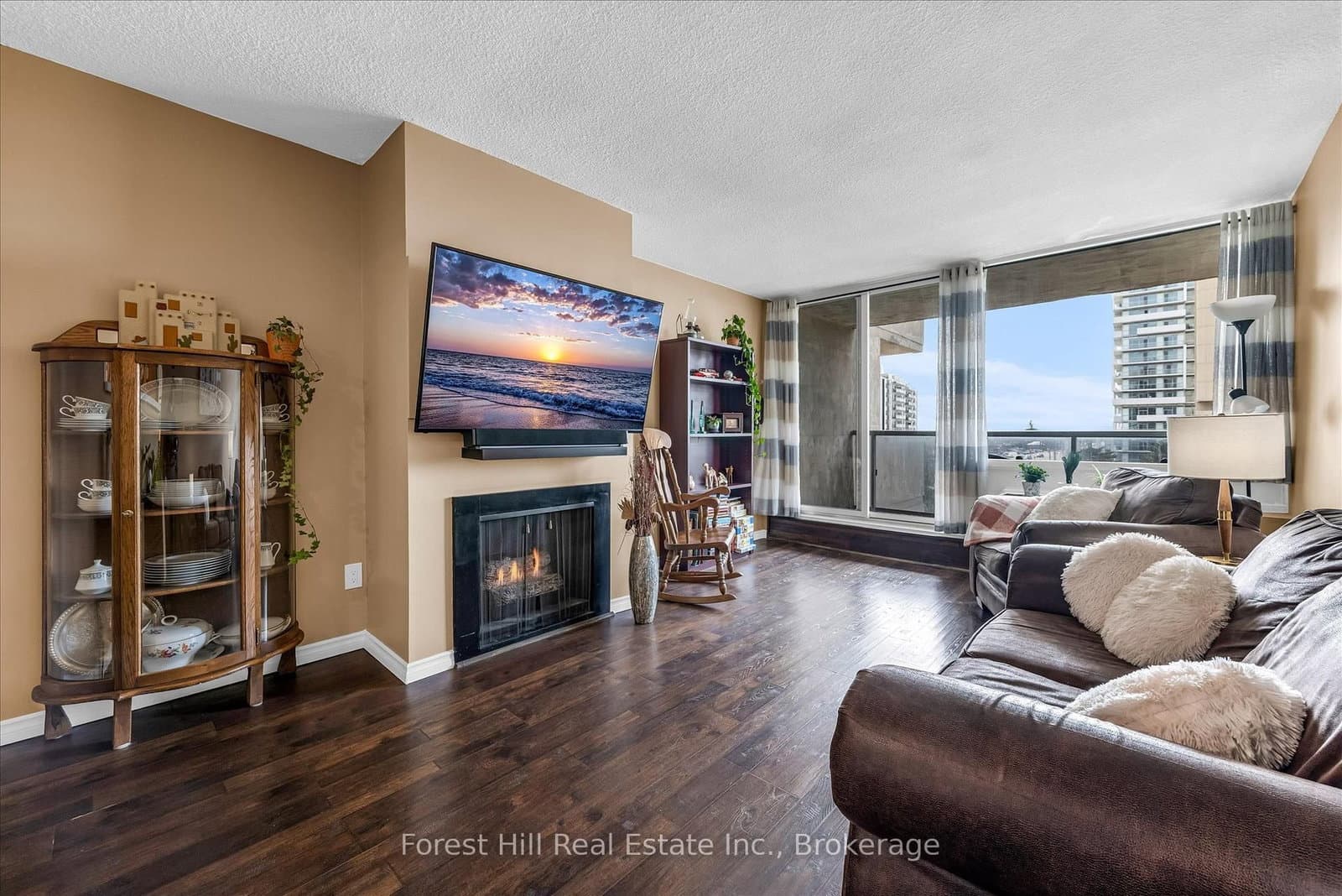 20 Speers Road, Unit 502 thumbnail 3