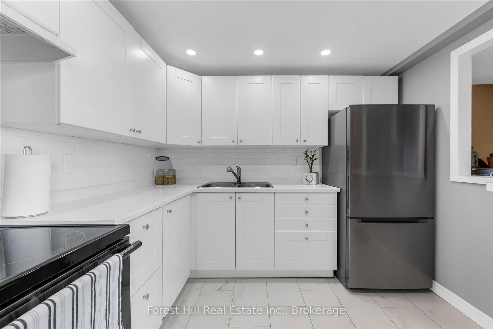 20 Speers Road, Unit 502 thumbnail 9