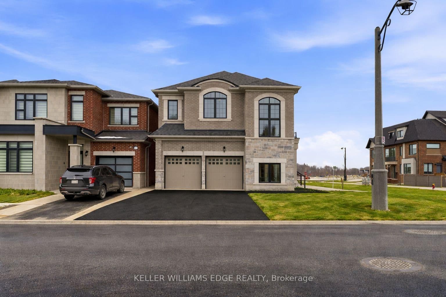132 Settlers Road E thumbnail 2