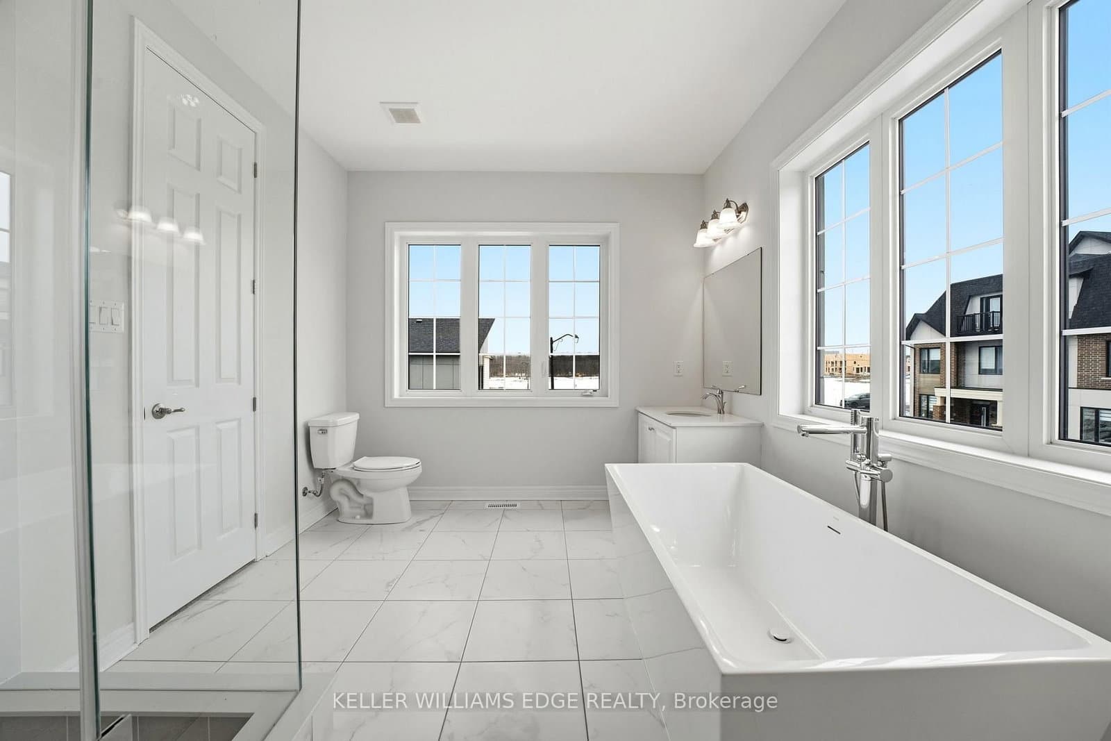 132 Settlers Road E thumbnail 22