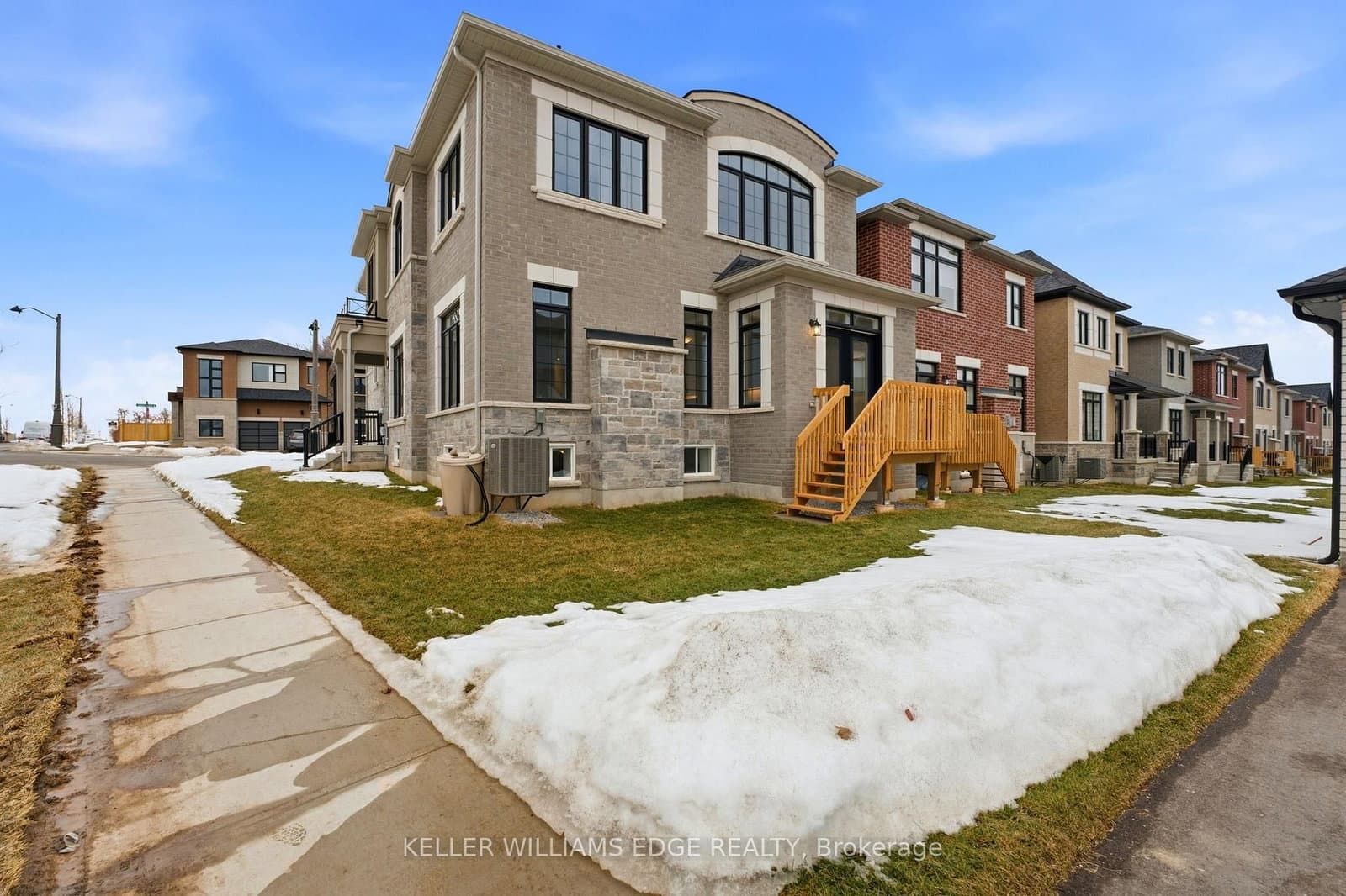 132 Settlers Road E thumbnail 26