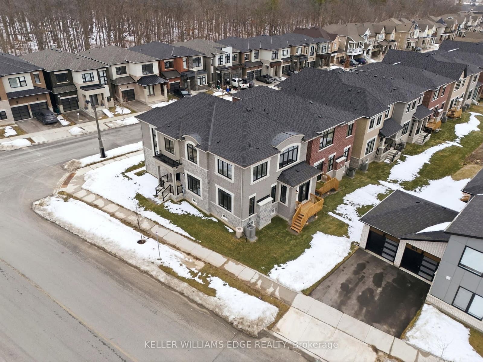 132 Settlers Road E thumbnail 30