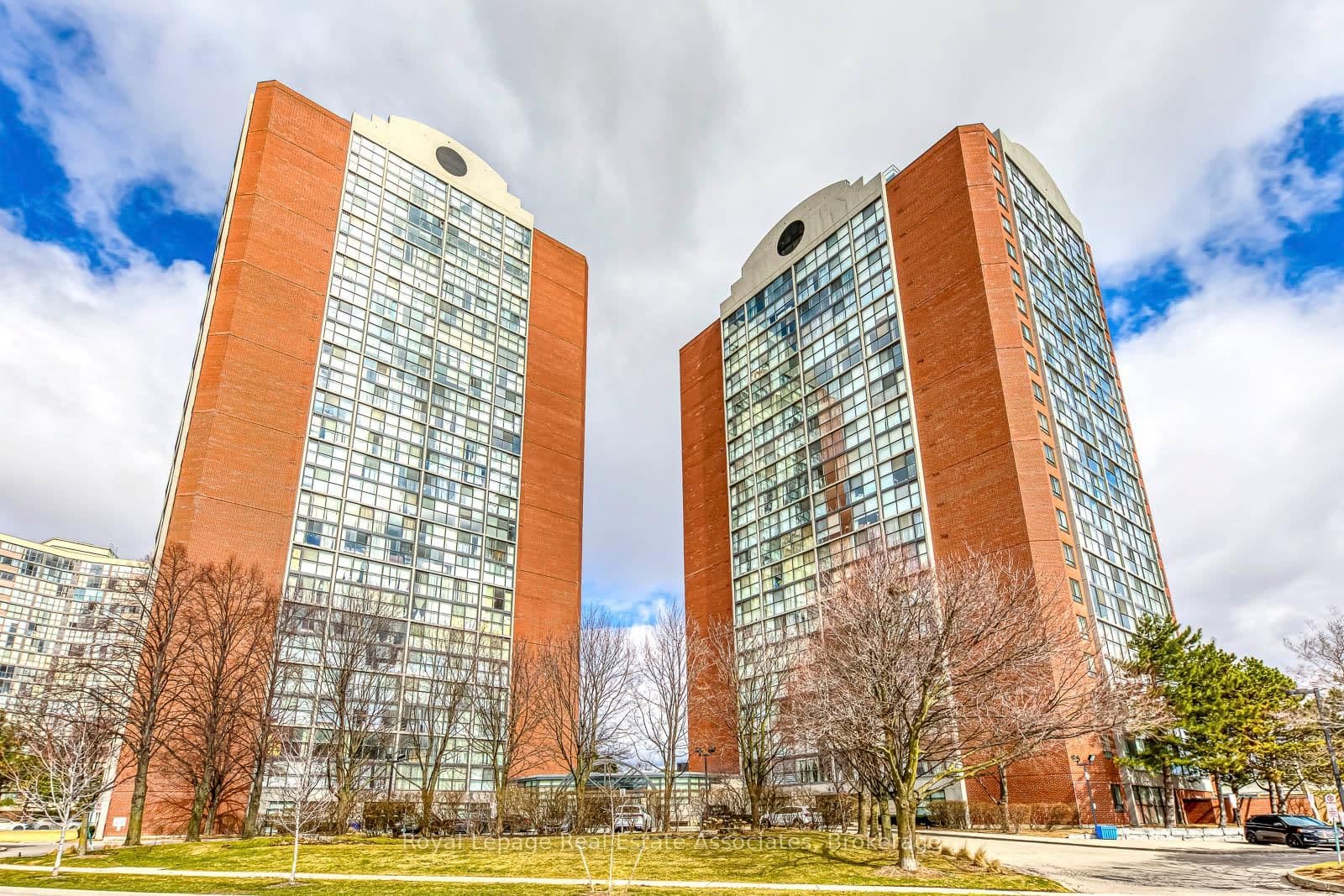 #Ph18 - 4185 Shipp Drive