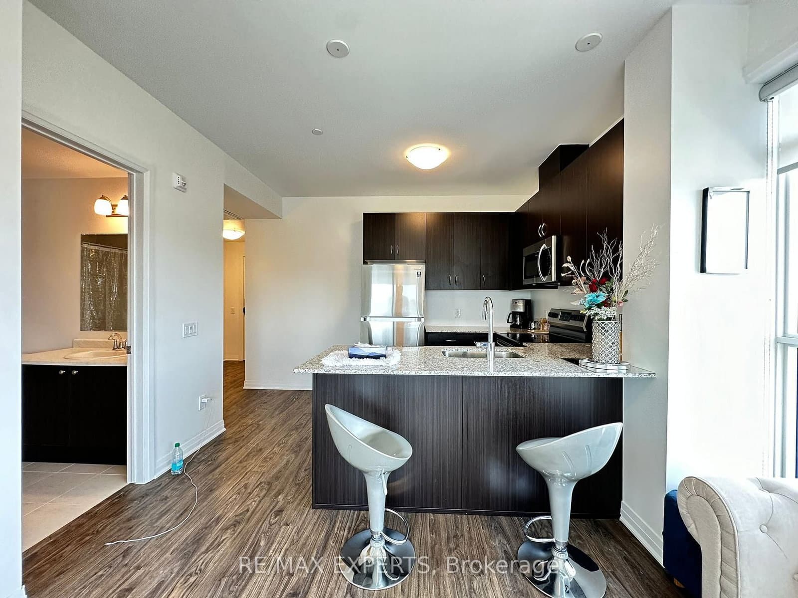95 W Dundas Street W, Unit 206 thumbnail 15