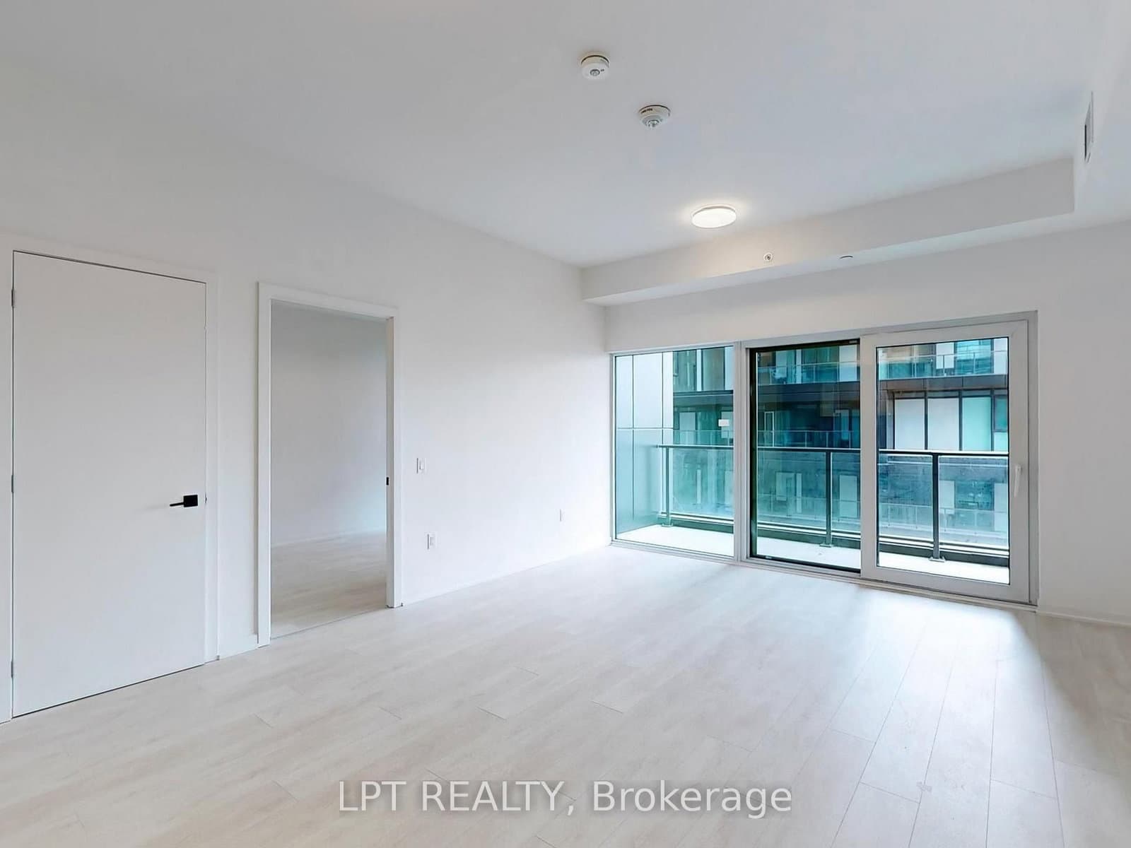 1285 Dupont Street, Unit 501A
