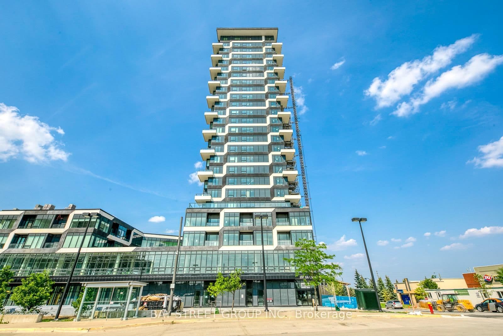 297 Oak Walk Drive, Unit 1910