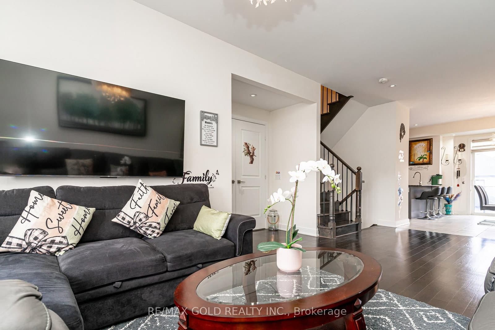 341 Veterans Drive thumbnail 15