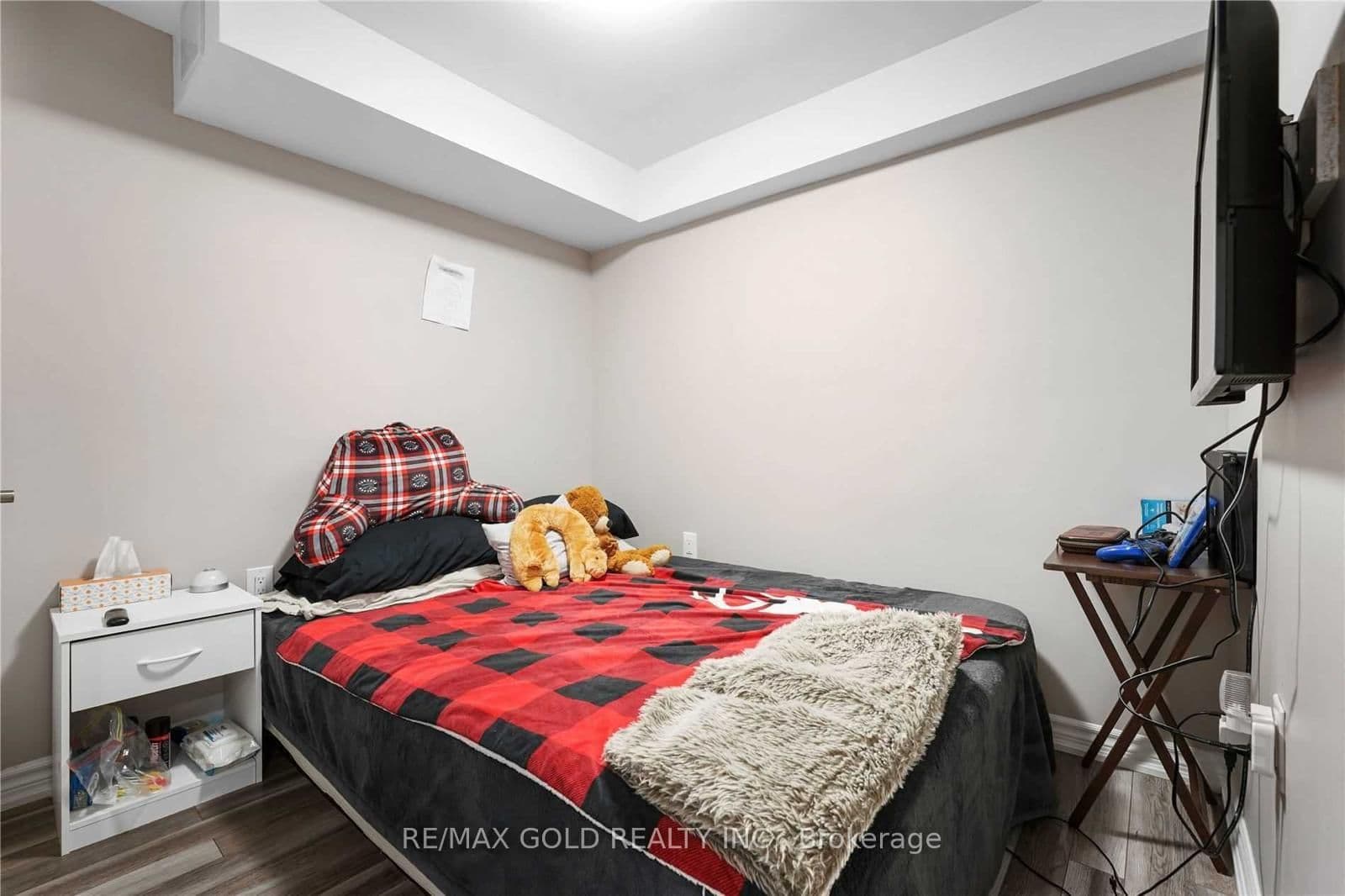 341 Veterans Drive thumbnail 37