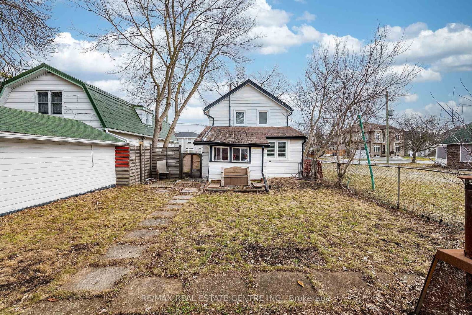 18 Hillcrest Avenue thumbnail 37