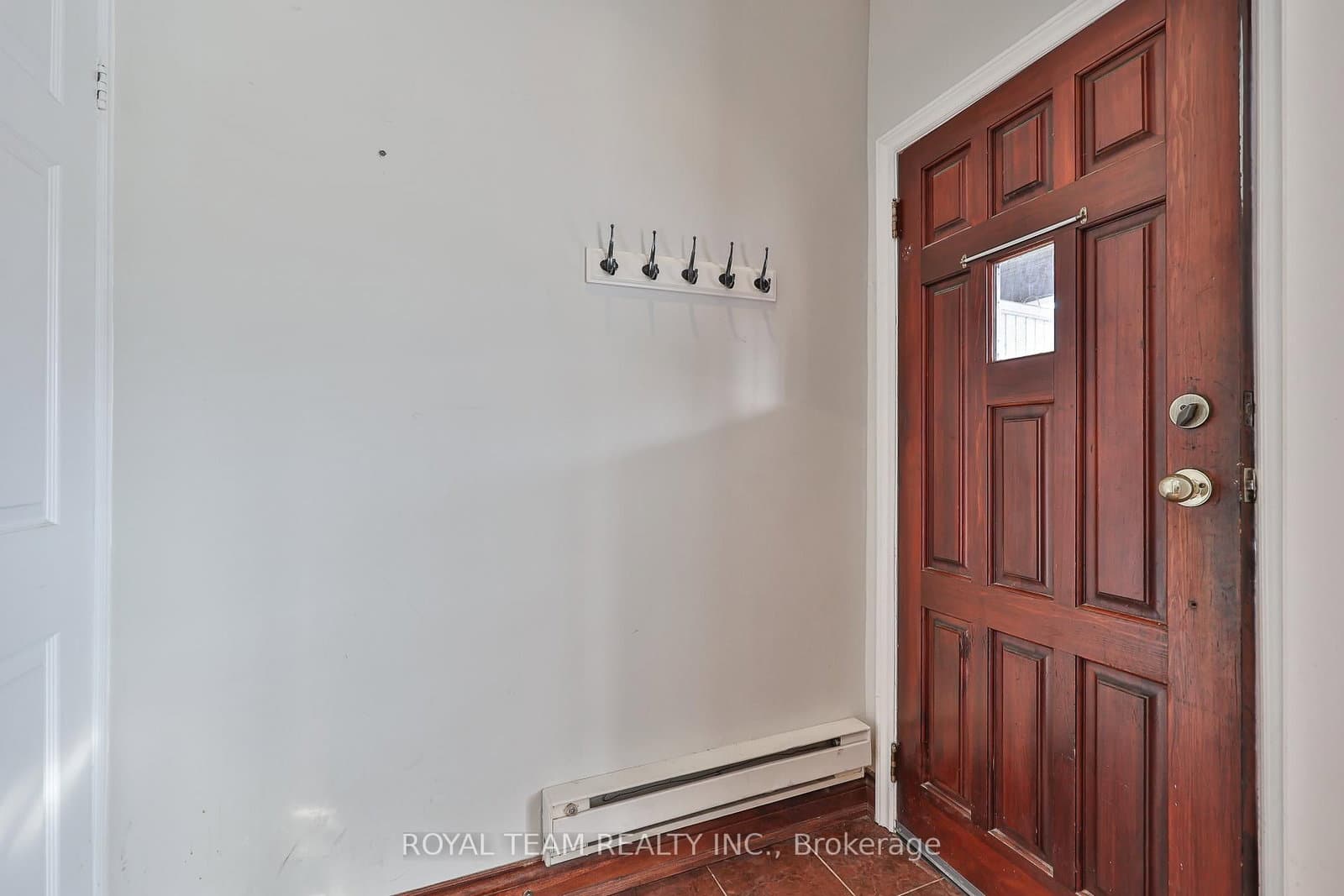 54 Maher Avenue thumbnail 4
