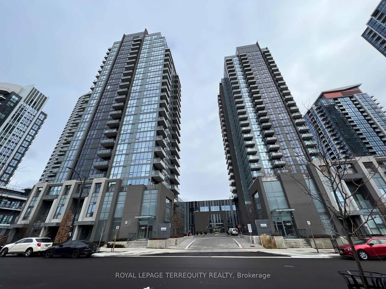 5033 Four Springs Avenue, Unit 1518