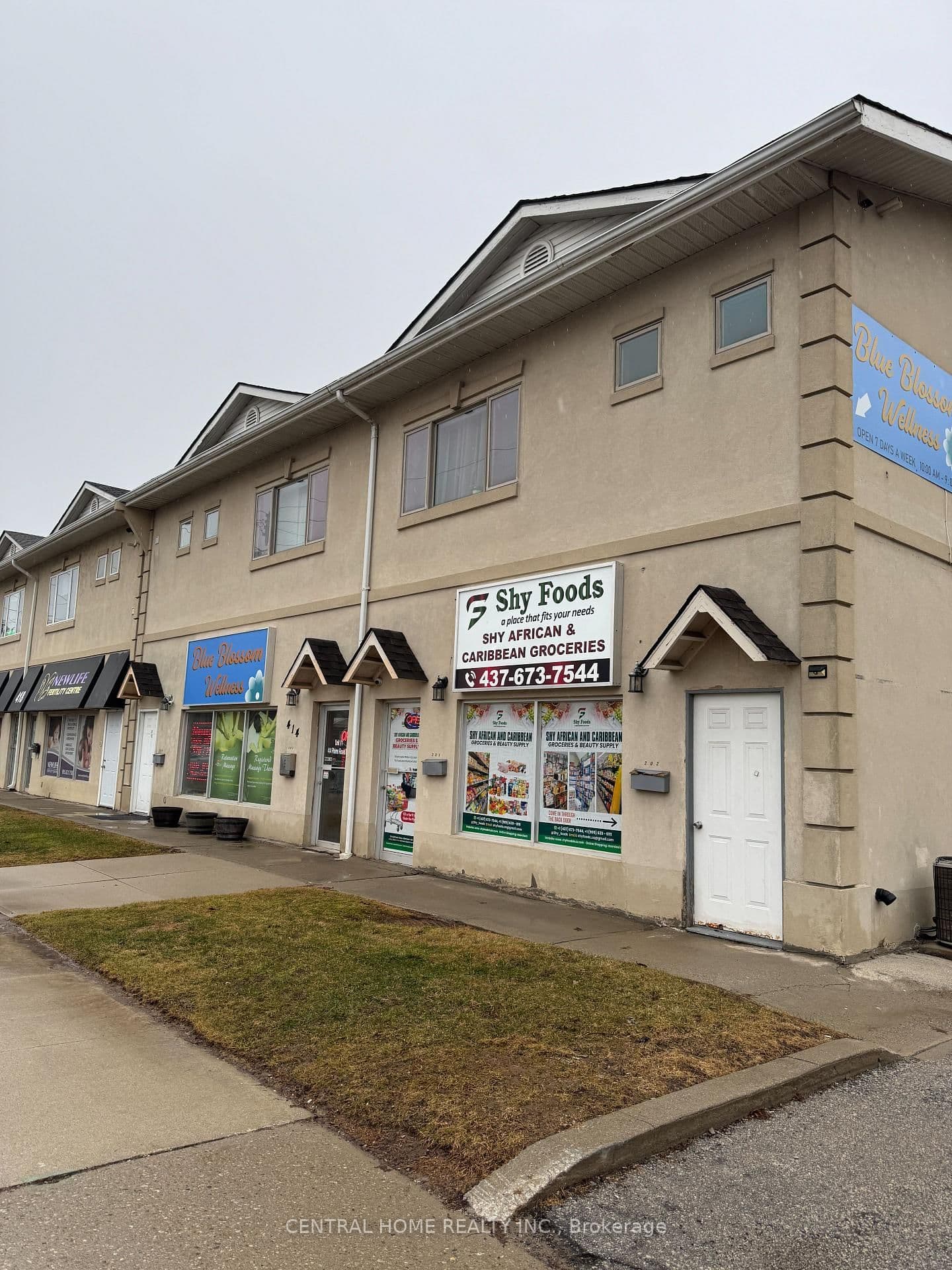 414 Plains Road E thumbnail 2