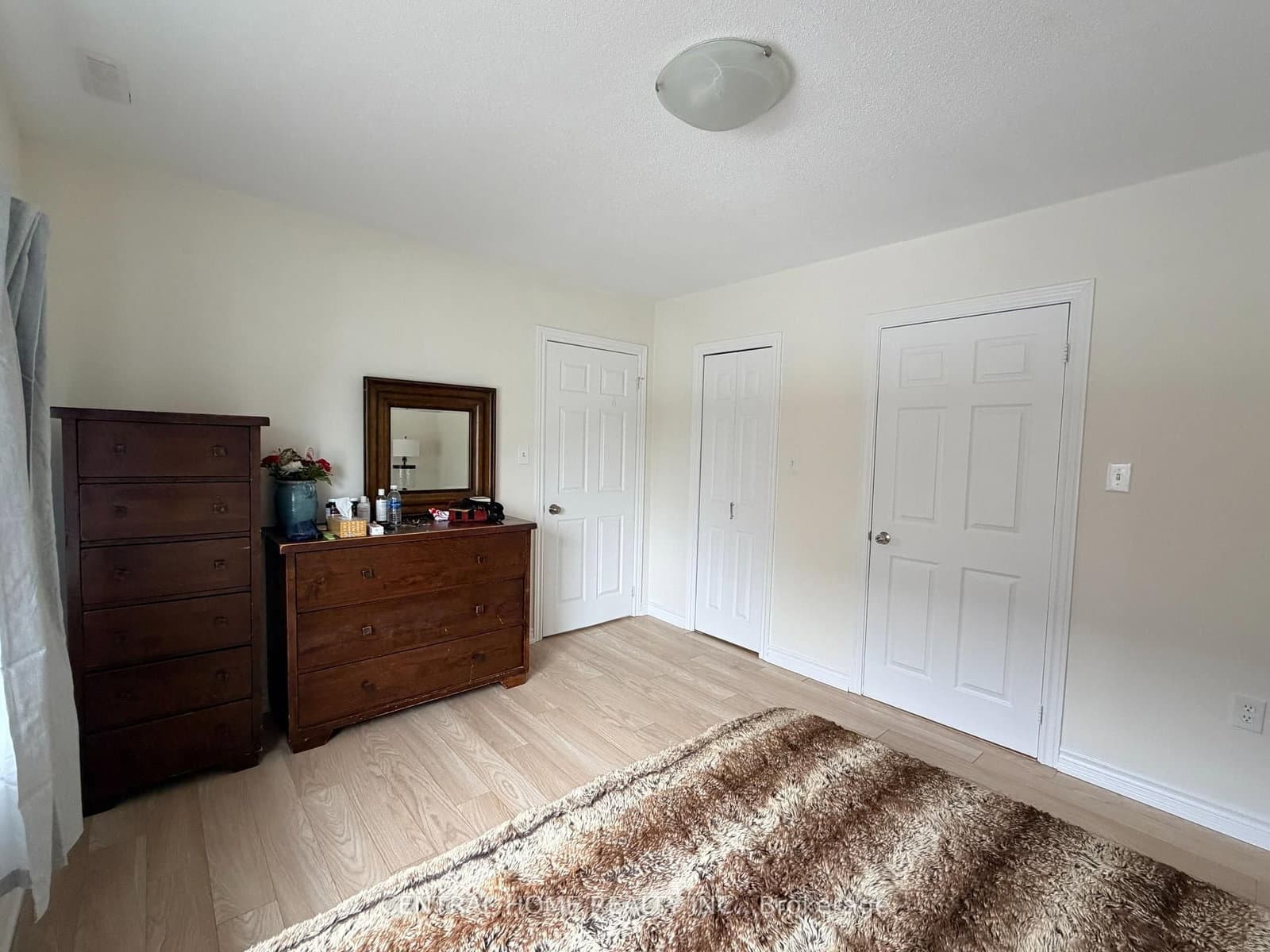 414 Plains Road E thumbnail 9