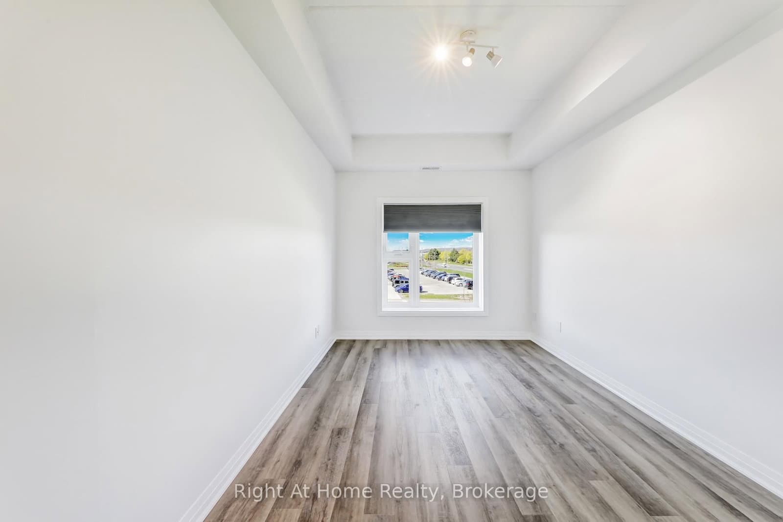 610 Farmstead Drive, Unit 307 thumbnail 24
