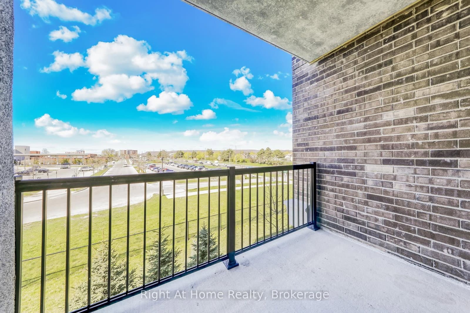 610 Farmstead Drive, Unit 307 thumbnail 31