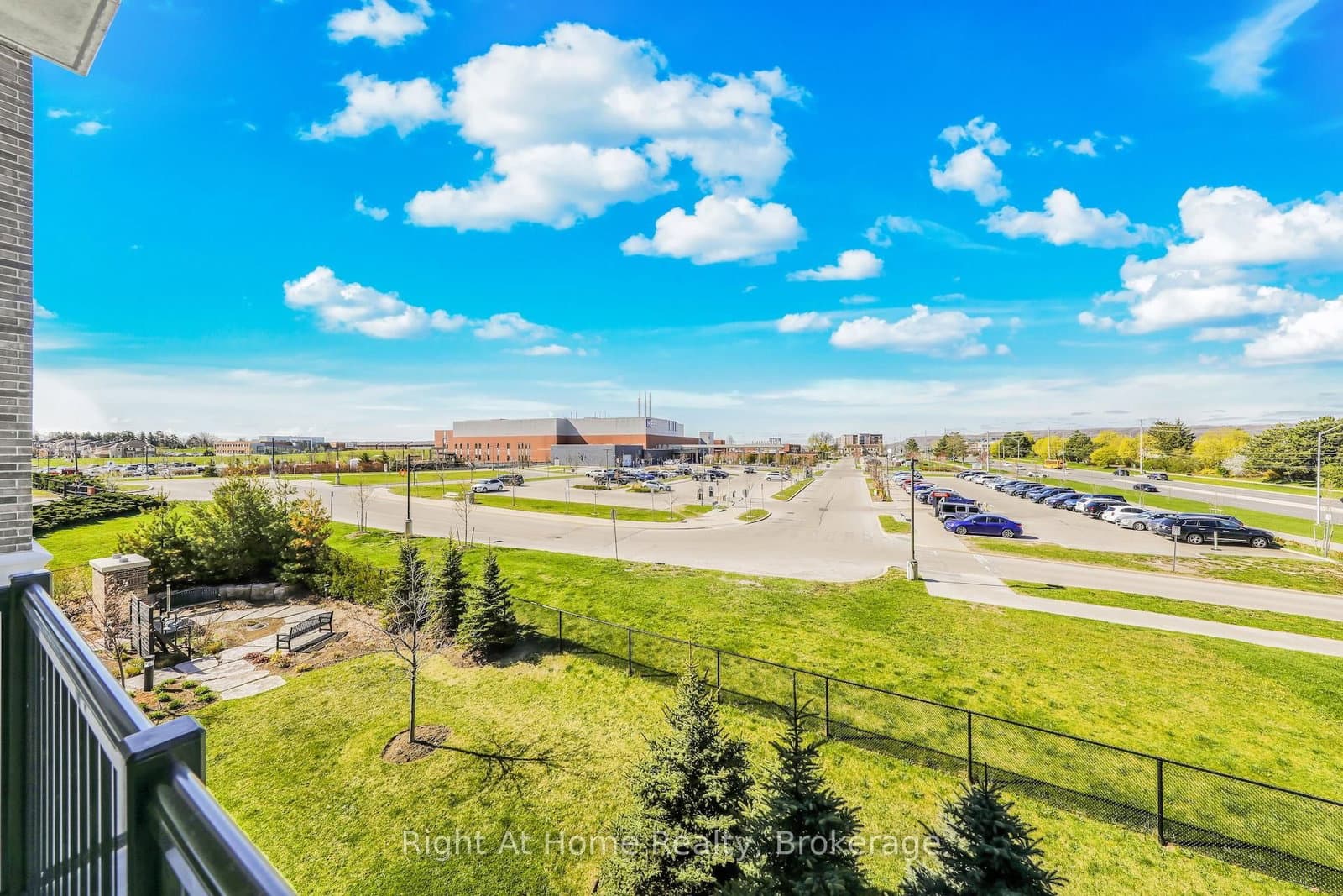 610 Farmstead Drive, Unit 307 thumbnail 33