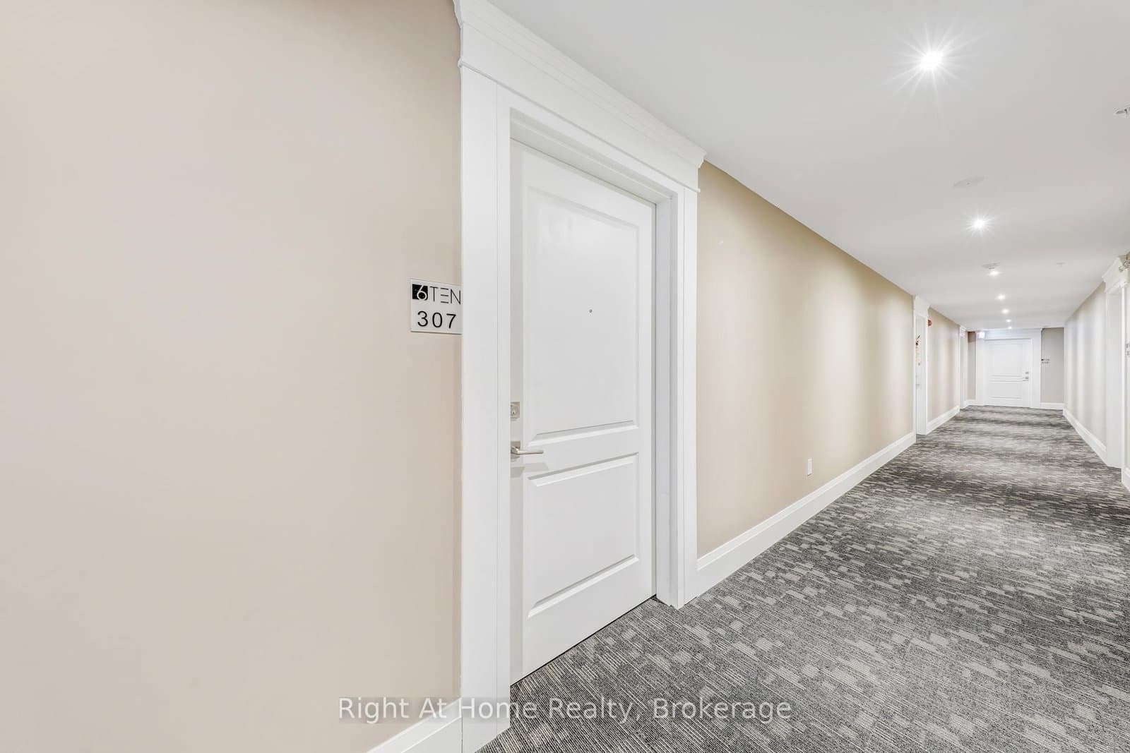 610 Farmstead Drive, Unit 307 thumbnail 34