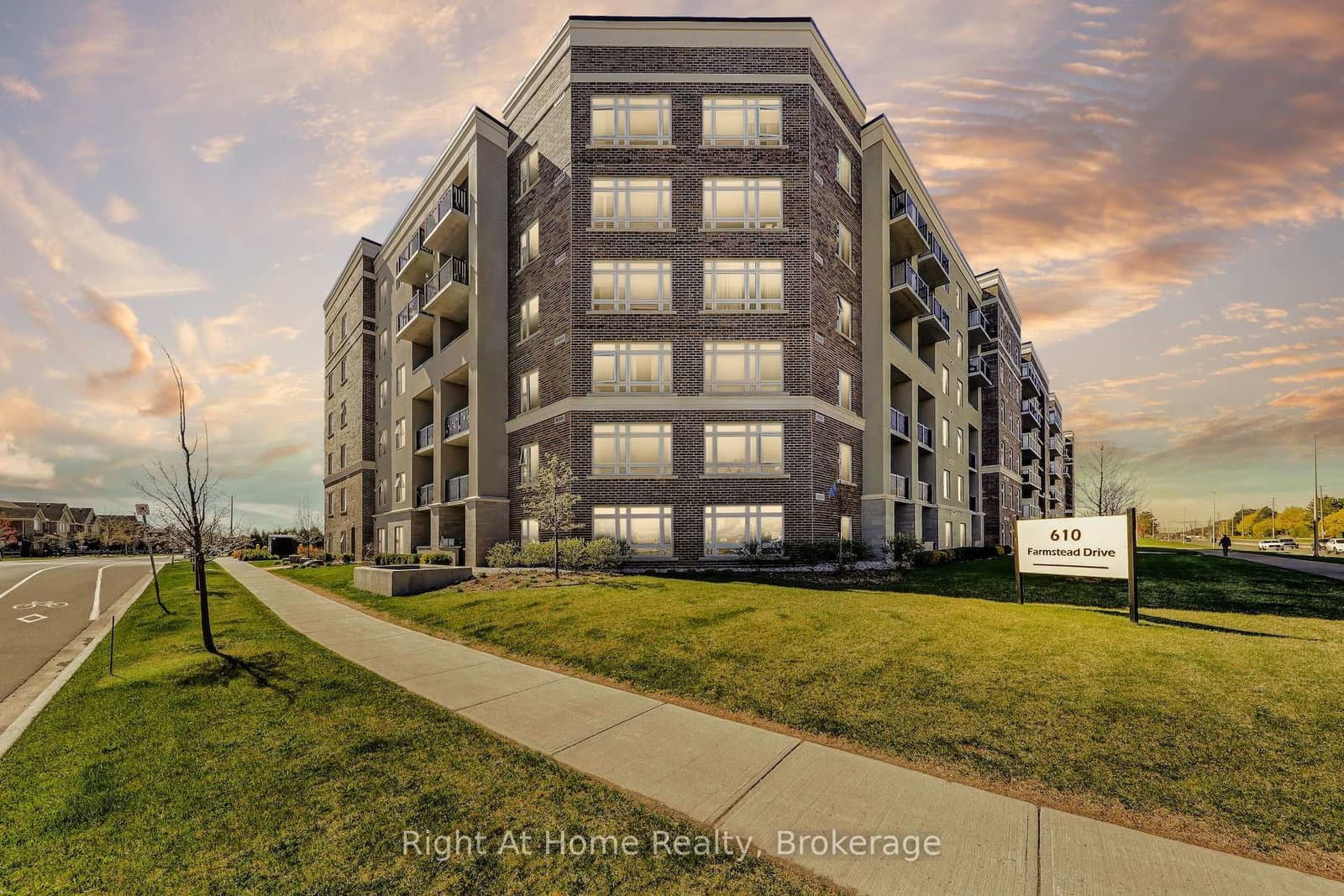 610 Farmstead Drive, Unit 307 thumbnail 38