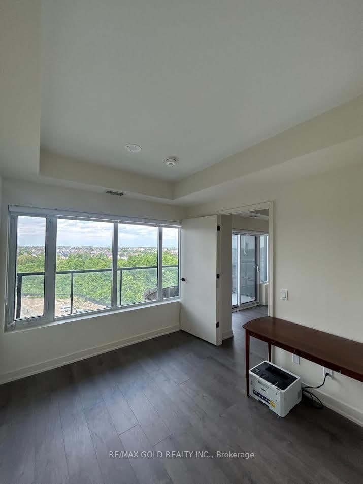 8010 Derry Road, Unit 701 thumbnail 3