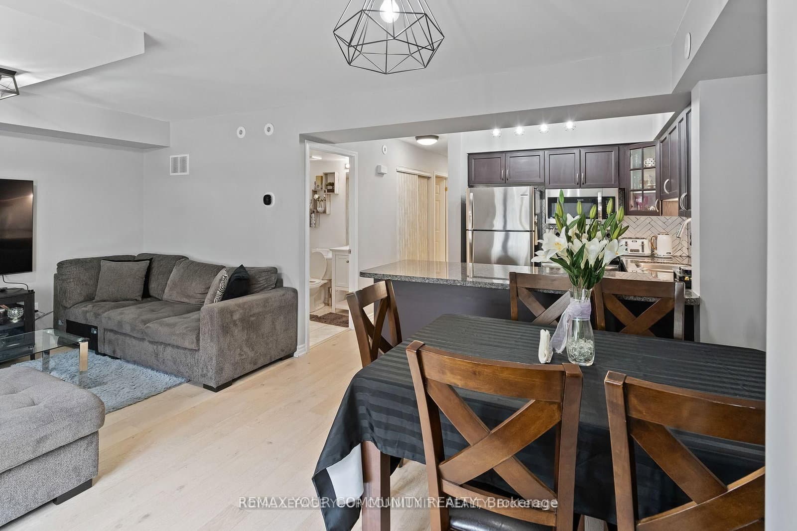 55 George Appleton Way, Unit 1035 thumbnail 6