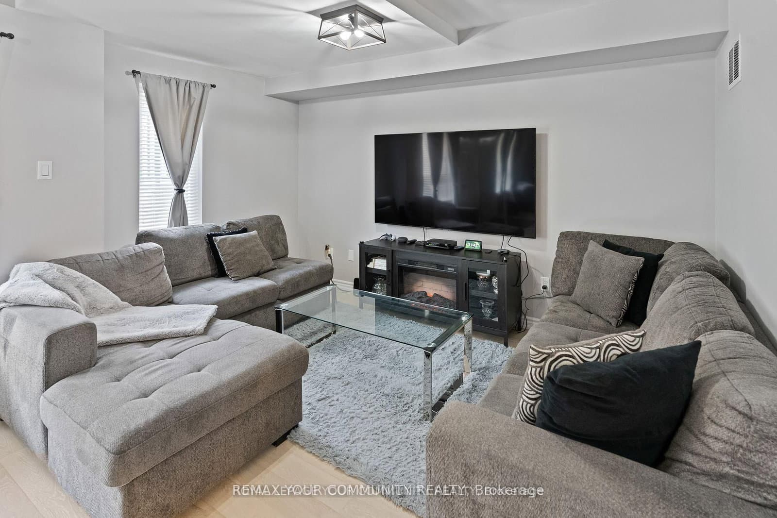 55 George Appleton Way, Unit 1035 thumbnail 8