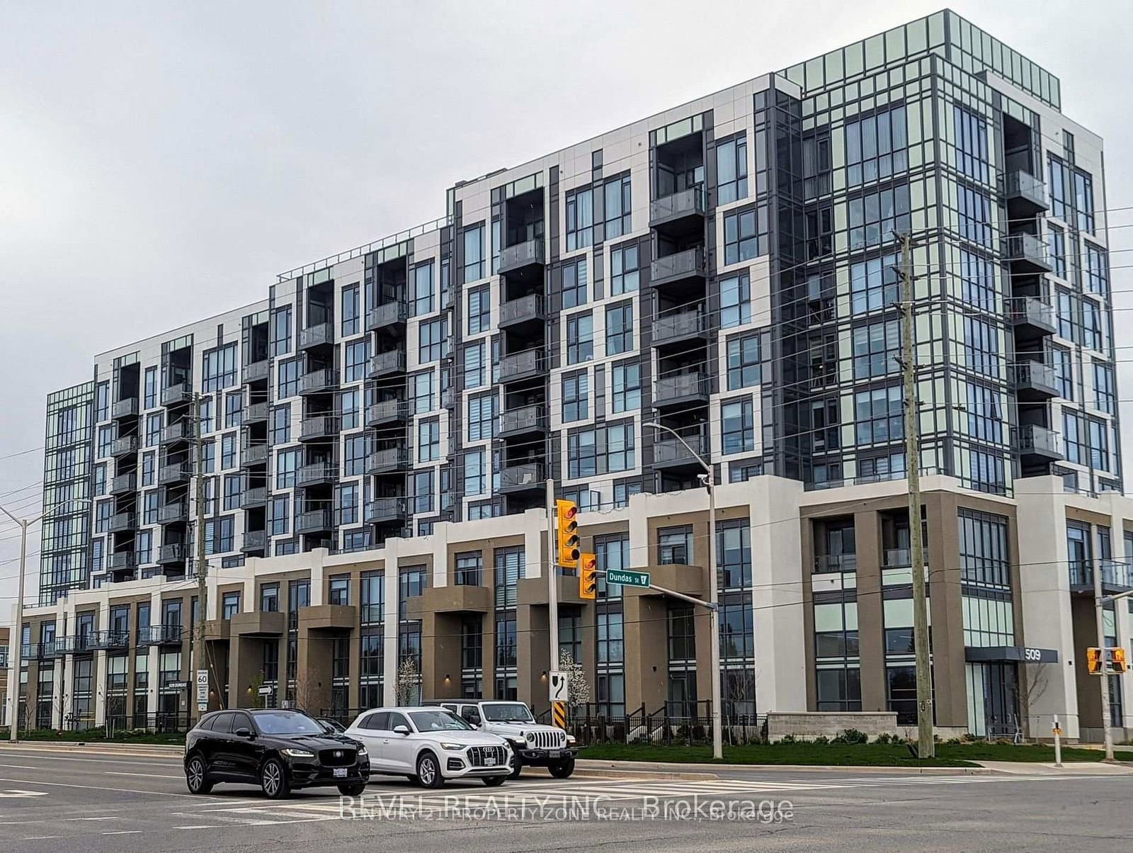 #312 - 509 Dundas Street W