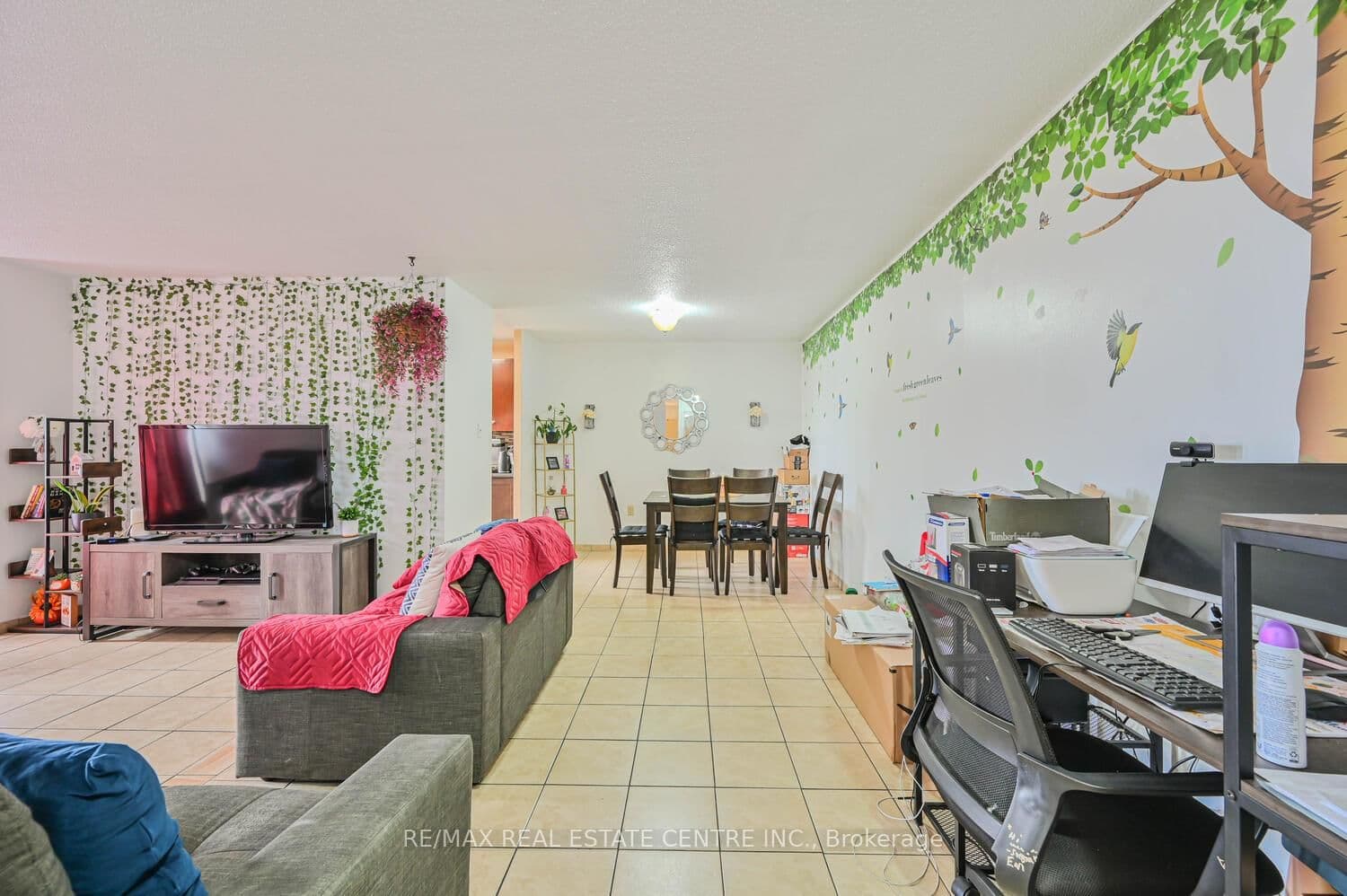 21 Knightsbridge Road, Unit 403 thumbnail 9