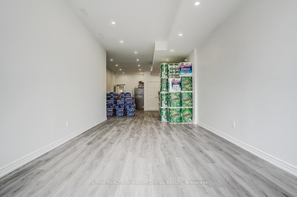 1015 Weston Road thumbnail 9