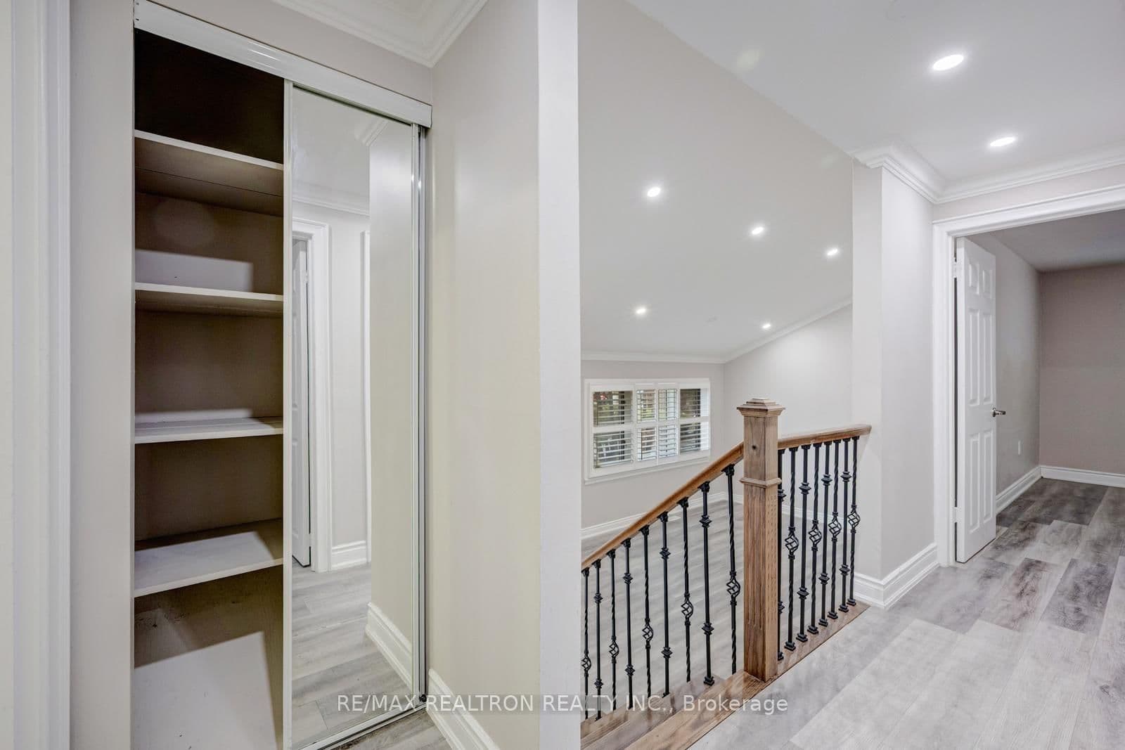 30 Lawrence Crescent thumbnail 20
