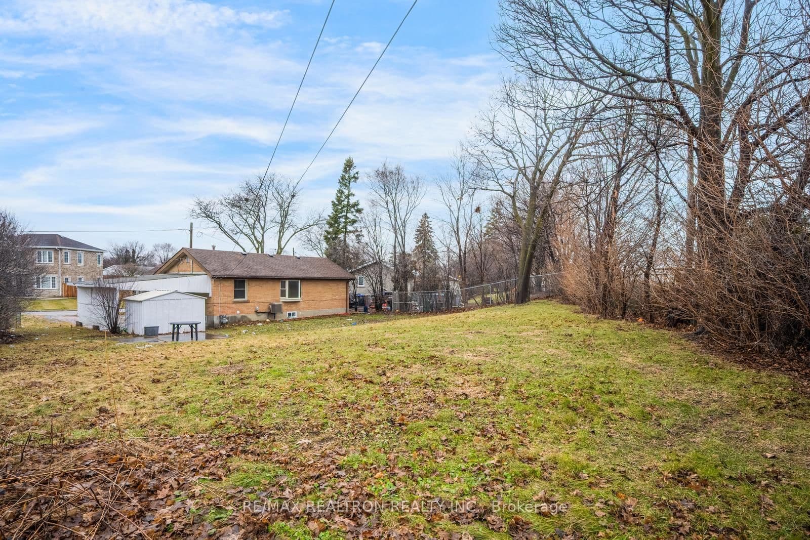 30 Lawrence Crescent thumbnail 44