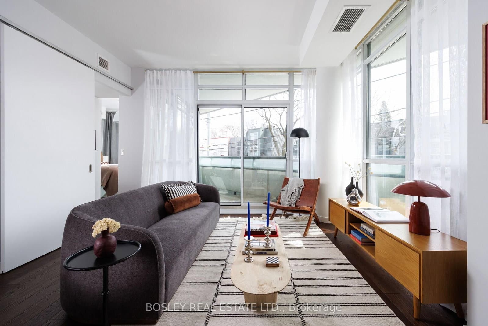 #209 - 36 Howard Park Avenue