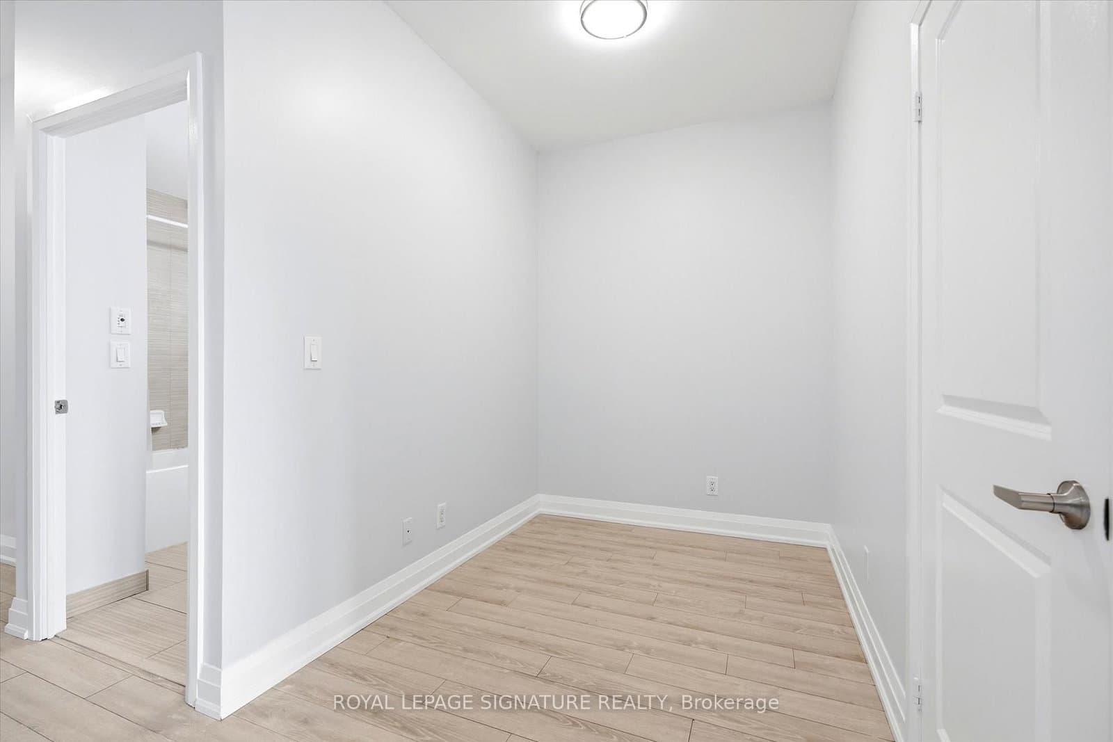 6 Eva Road, Unit GL5 thumbnail 5