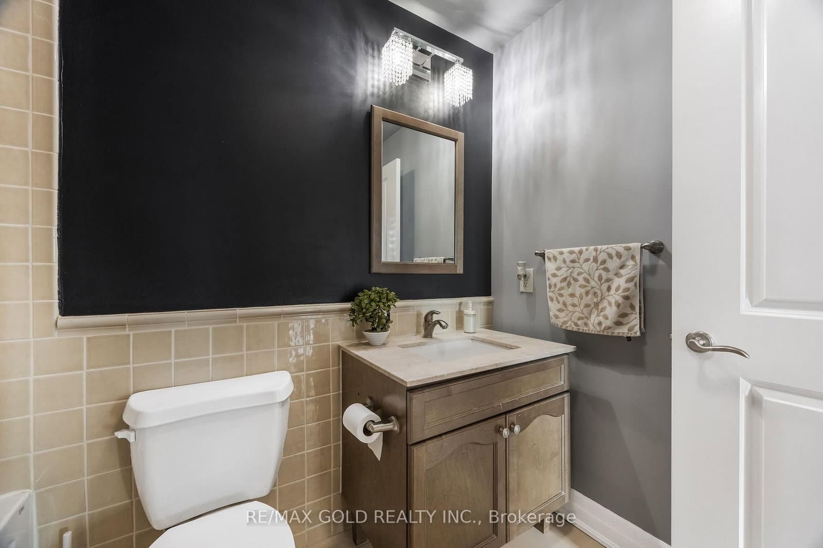 100 John Street, Unit 2407 thumbnail 16