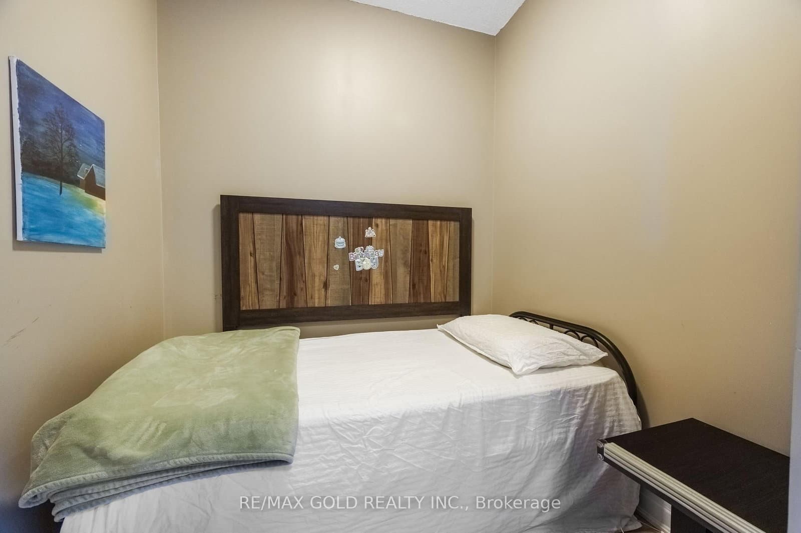 100 John Street, Unit 2407 thumbnail 23