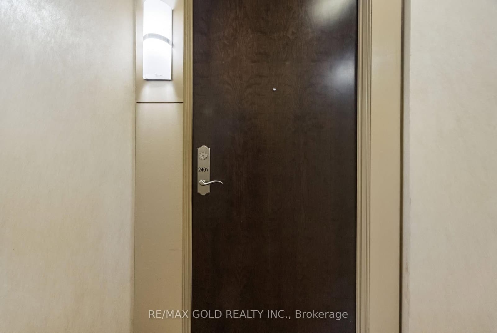 100 John Street, Unit 2407 thumbnail 6