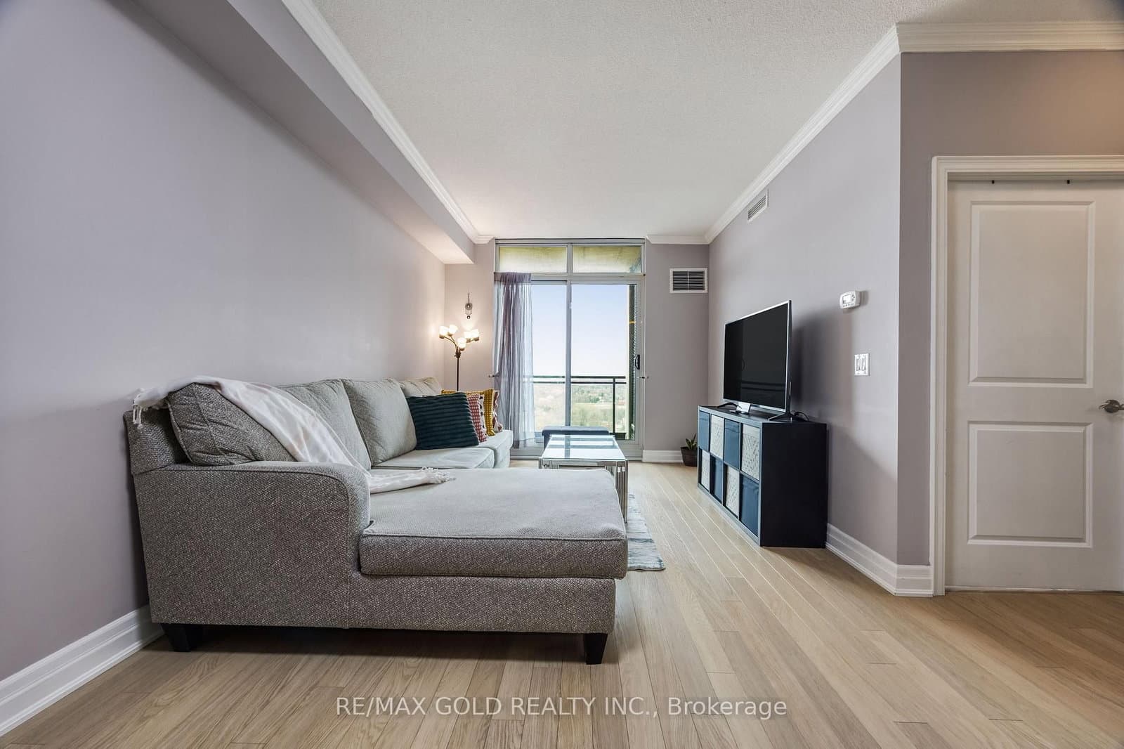 100 John Street, Unit 2407 thumbnail 9