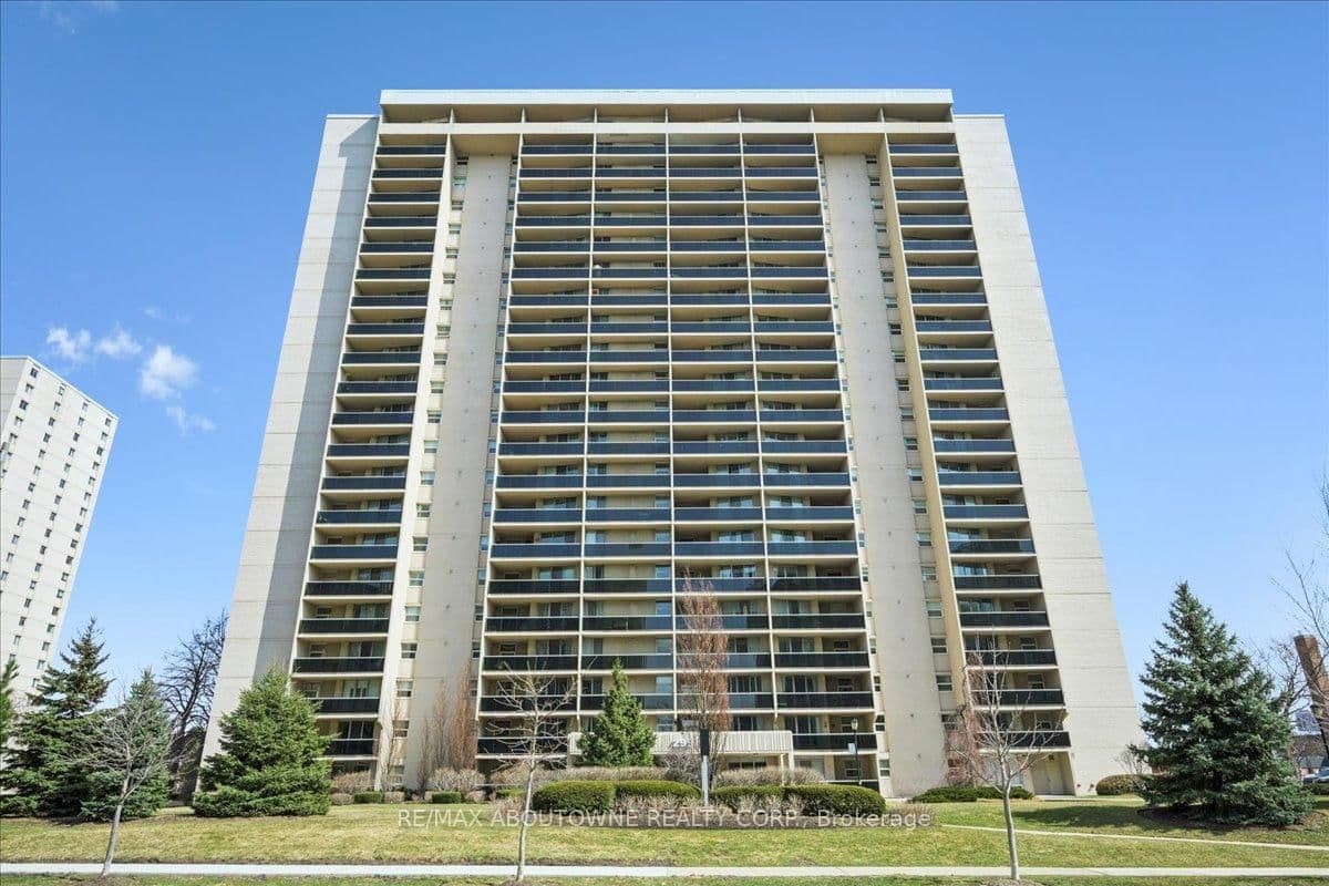 299 Mill Road, Unit 1801 thumbnail 2