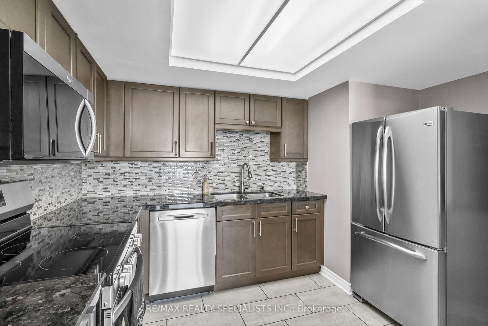 #2202 - 4460 Tucana Court
