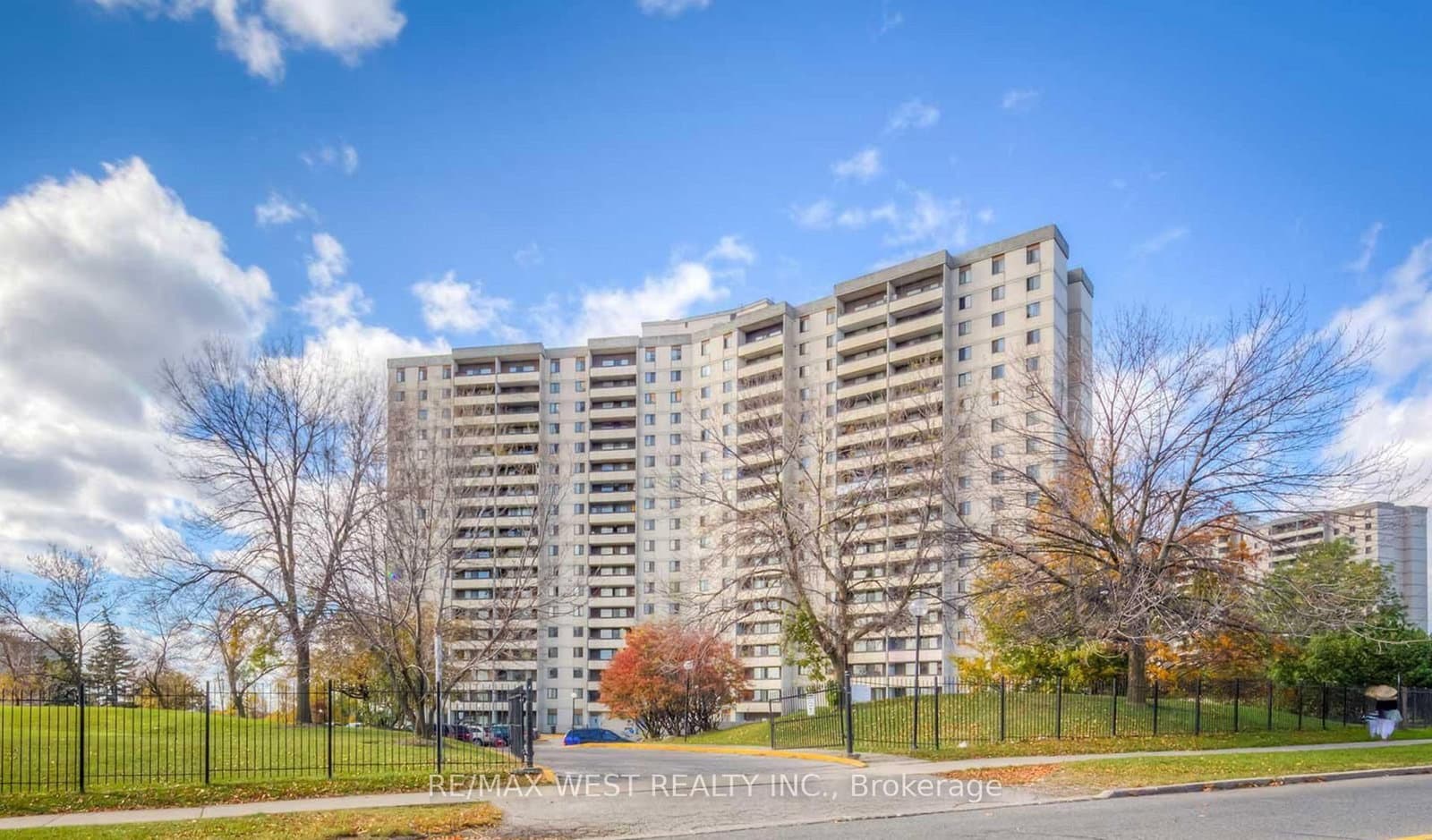 #1510 - 5 San Romano Way
