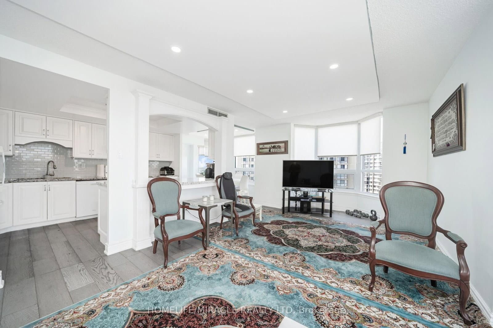 8 Lisa Street, Unit 1802 thumbnail 24