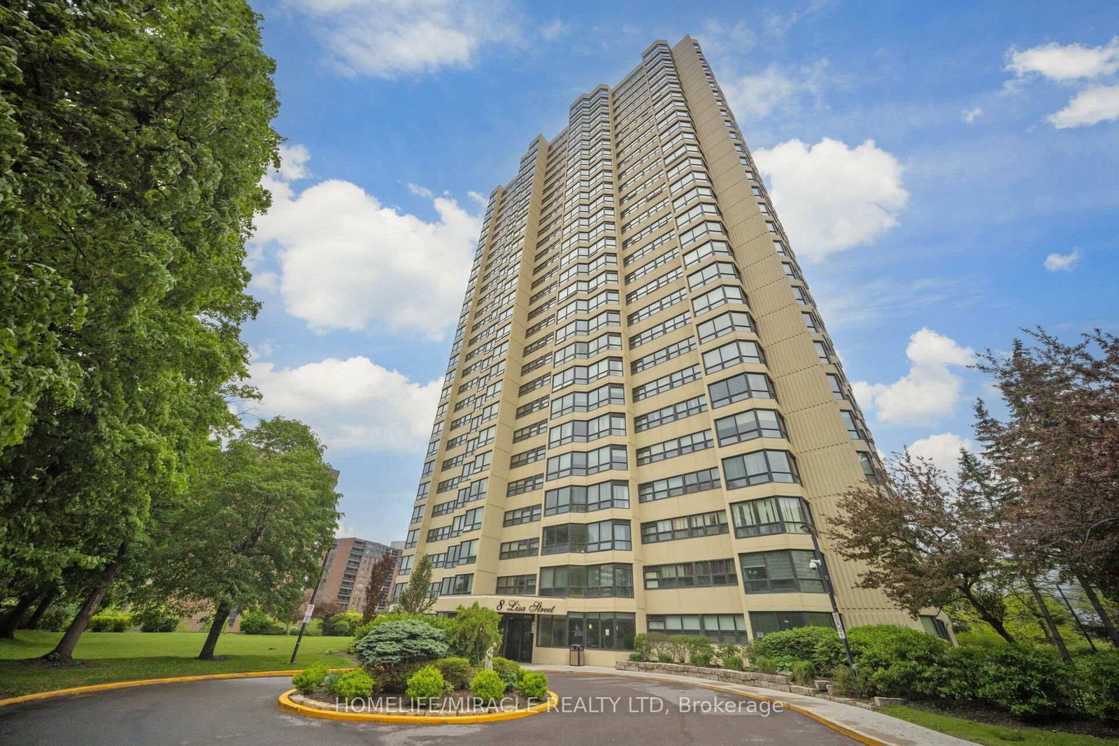 8 Lisa Street, Unit 1802 thumbnail 4