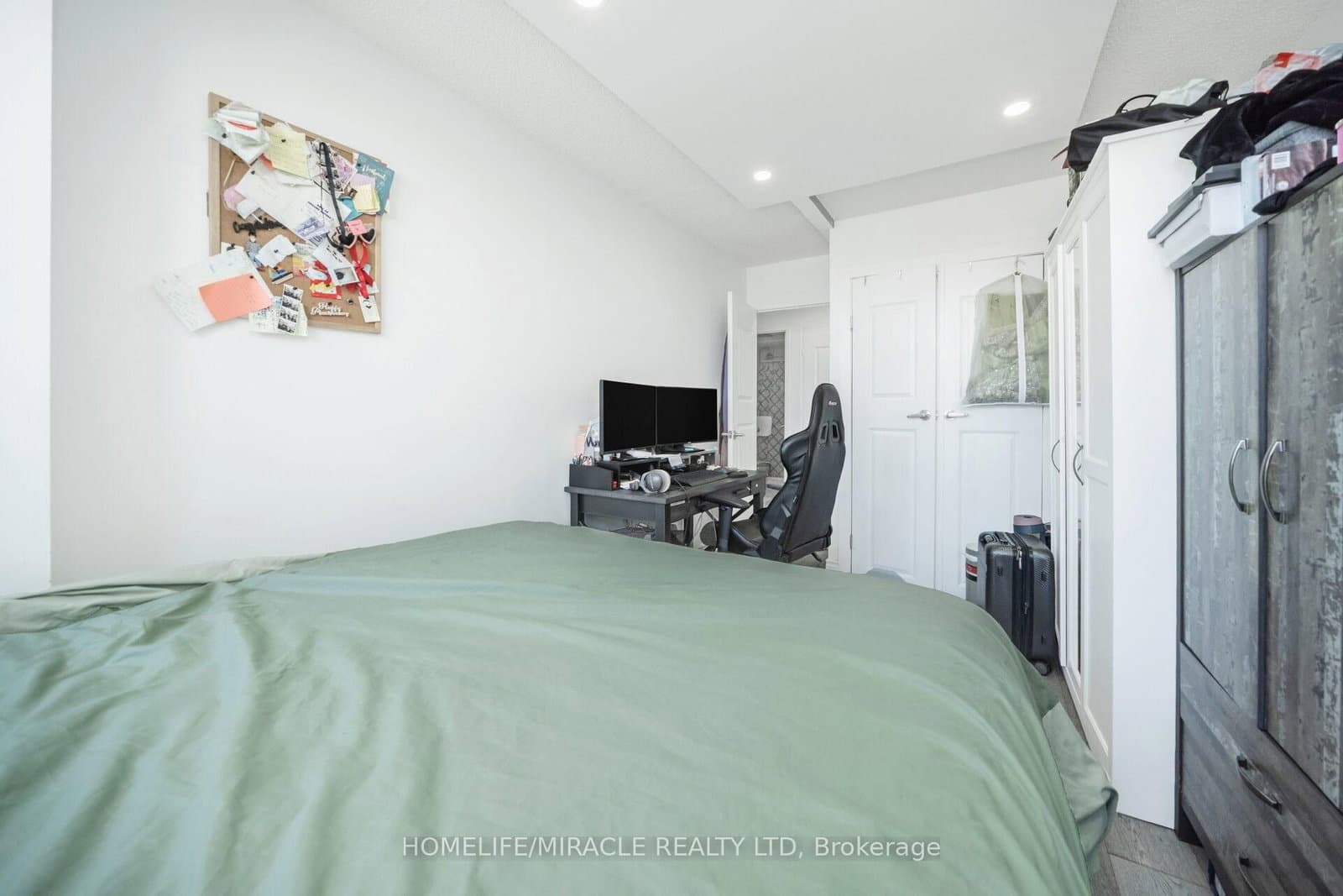 8 Lisa Street, Unit 1802 thumbnail 41