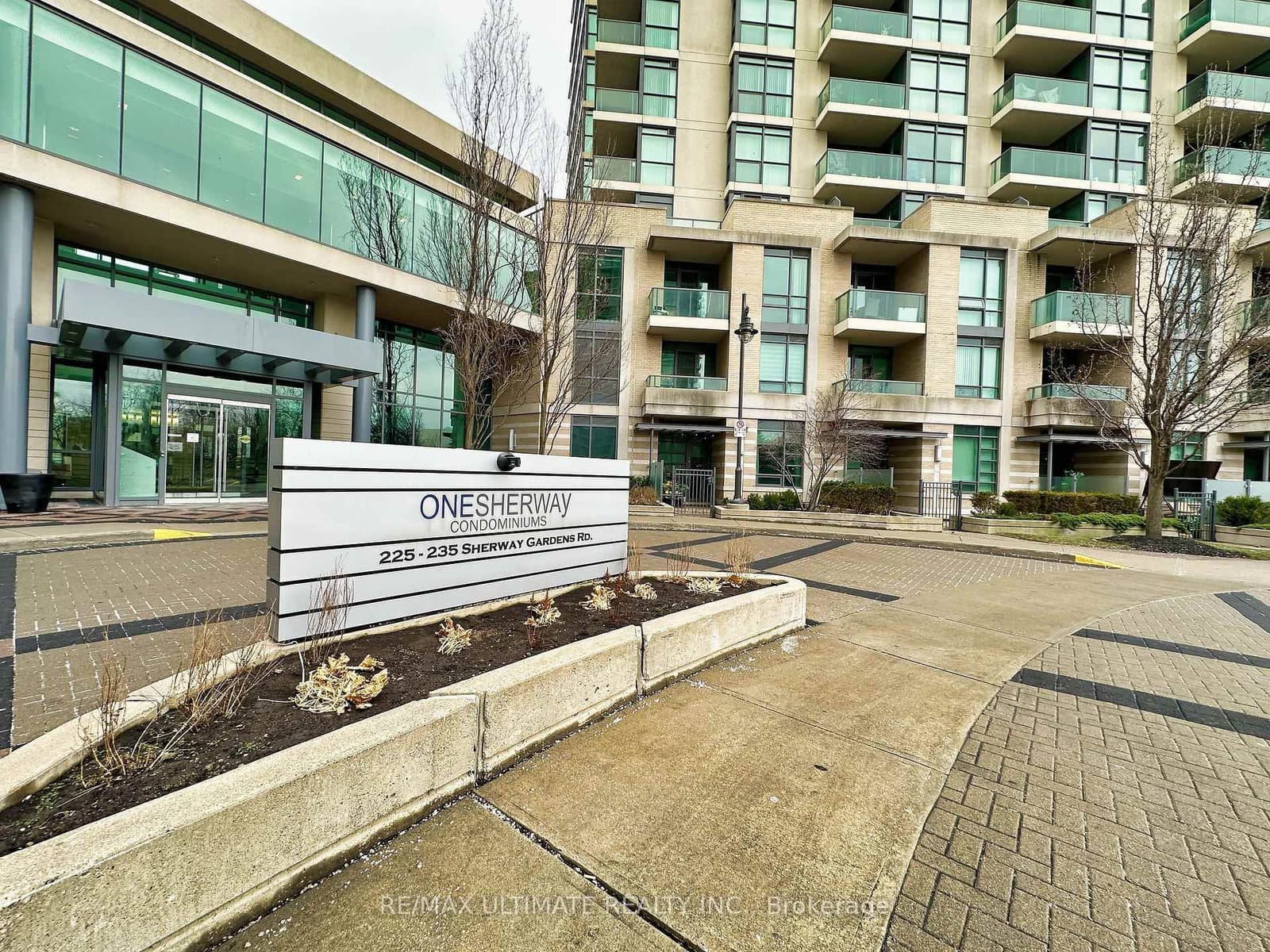 #2411 - 235 Sherway Gardens Road