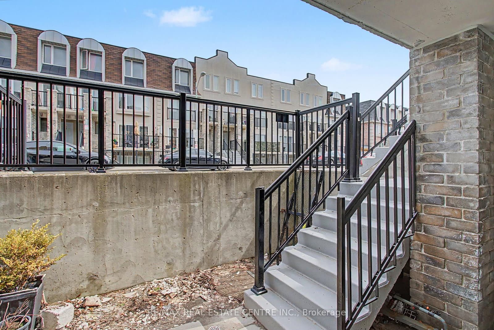 85 George Appleton Way, Unit 1013 thumbnail 3