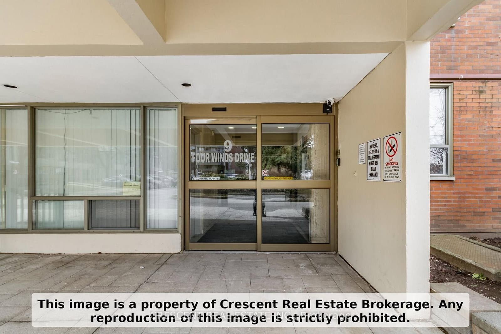 9 Four Winds Drive SW, Unit 710 thumbnail 3