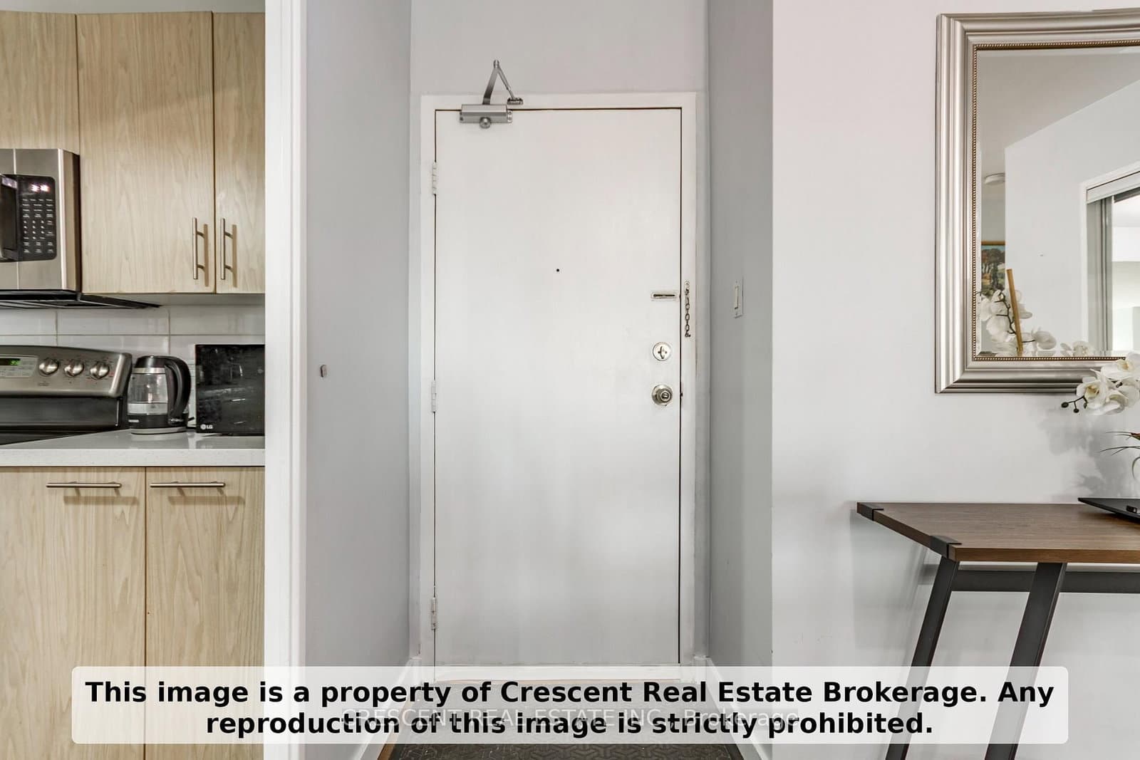9 Four Winds Drive SW, Unit 710 thumbnail 8