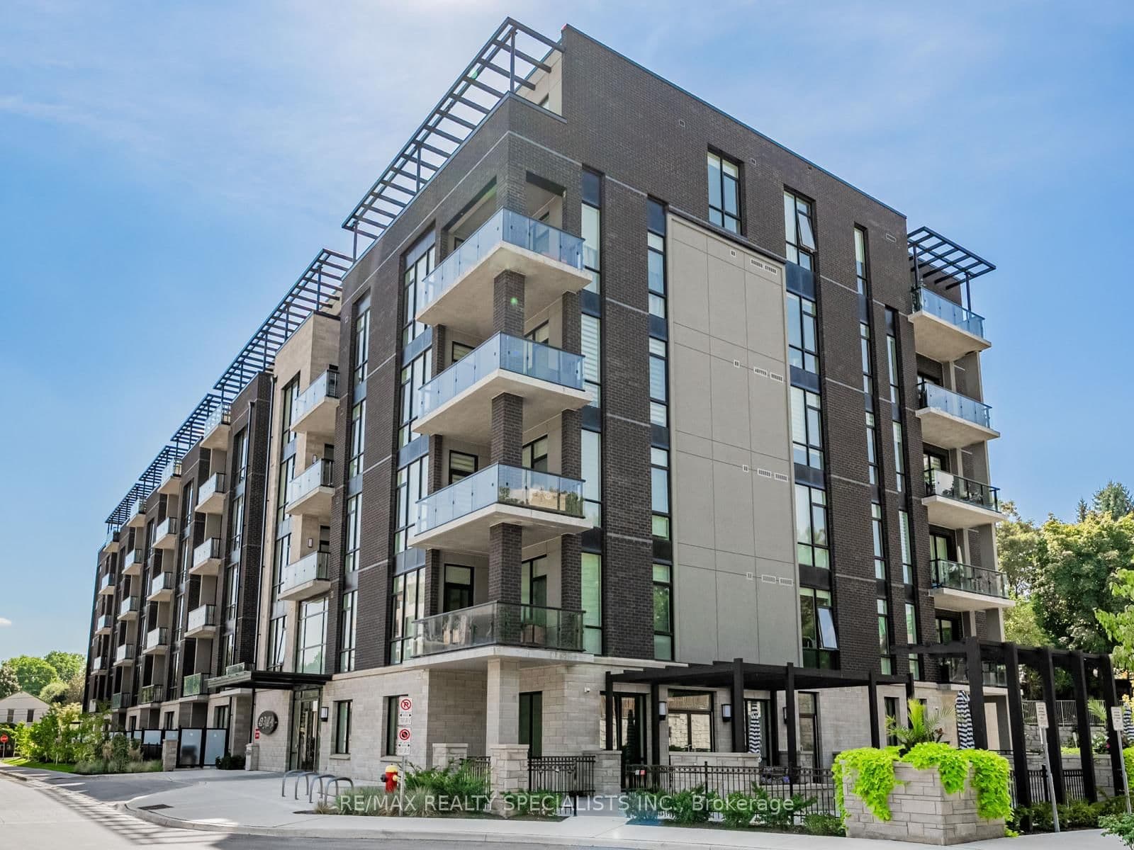 #208 - 42 MILL Street