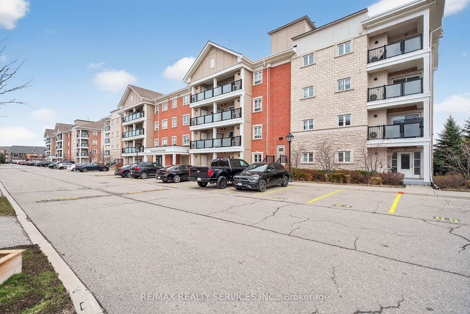 70 Baycliffe Crescent, Unit 301 - Image 1