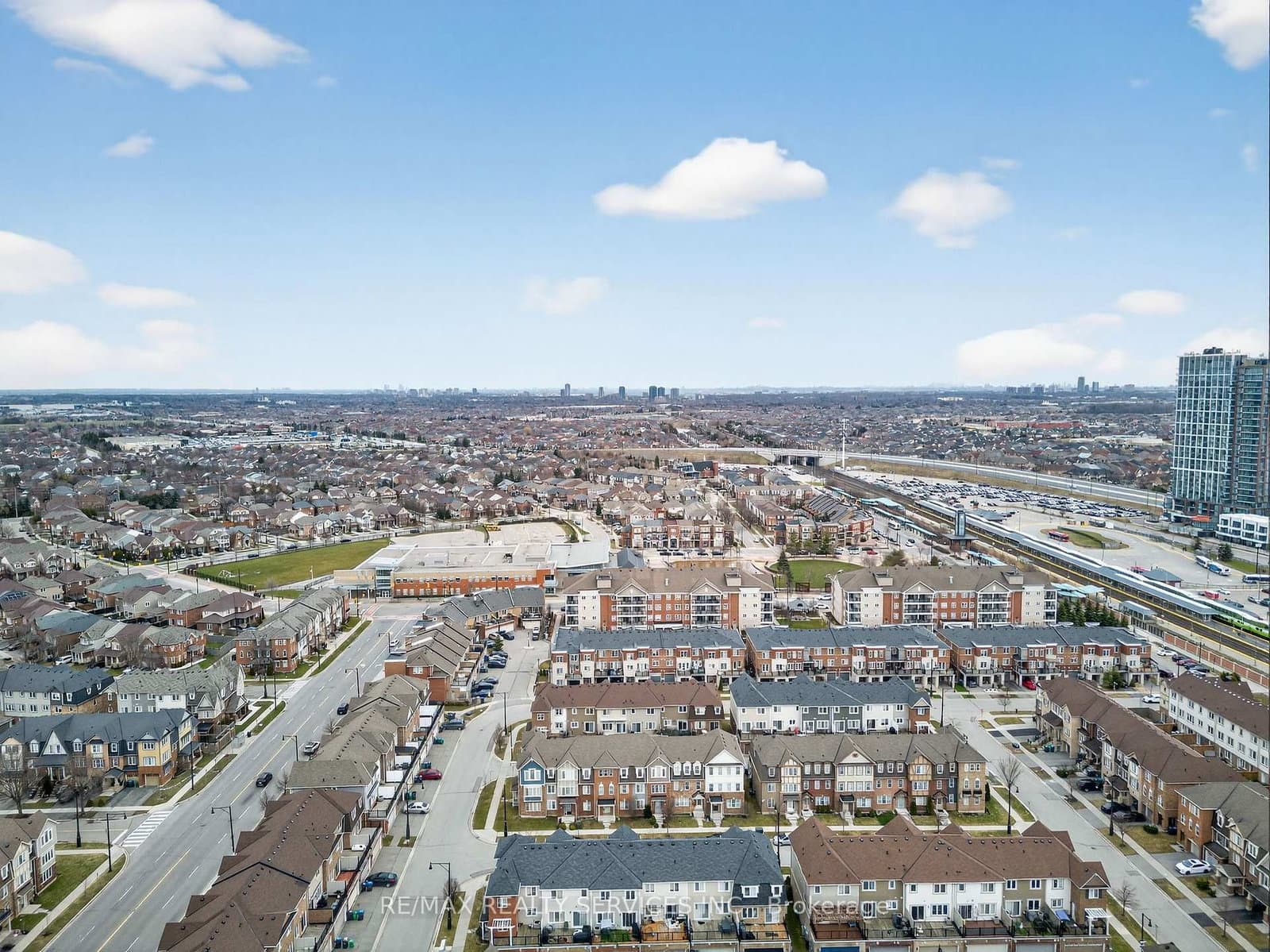 70 Baycliffe Crescent, Unit 301 thumbnail 10