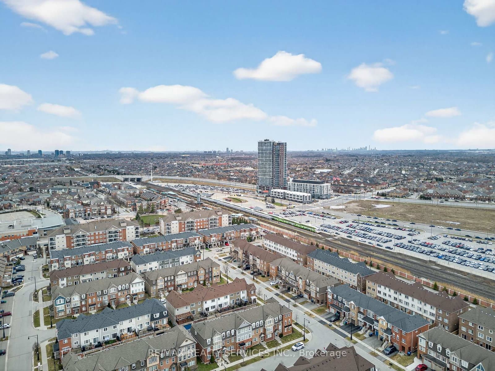 70 Baycliffe Crescent, Unit 301 thumbnail 11